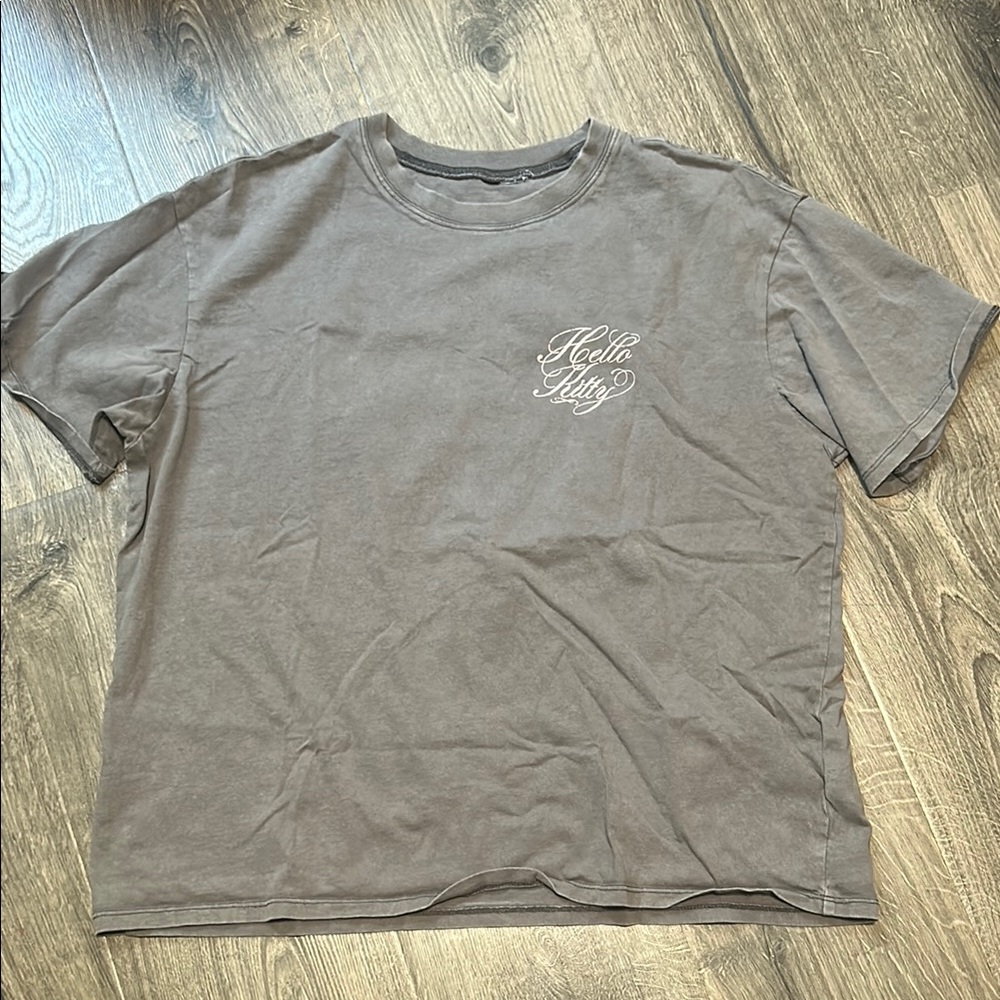 Hello Kitty Gray Short Sleeve Tee